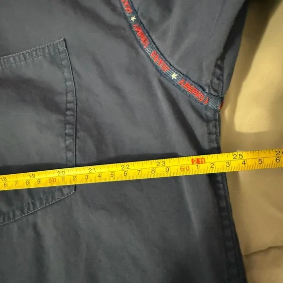 Vintage men's Tommy Hilfiger 90s logo button up long‎ sleeve size large - Picture 9 of 10